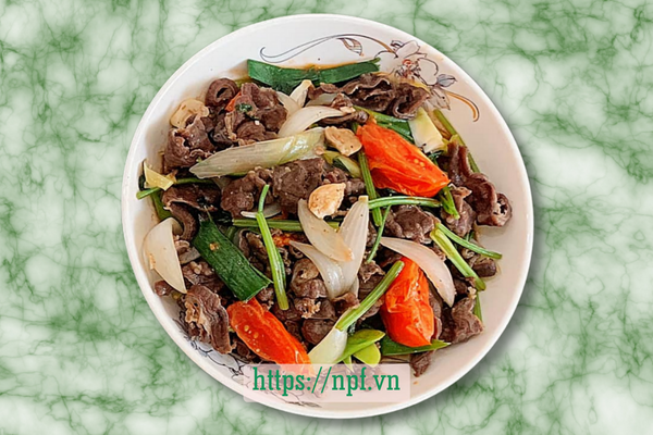 Bò xào cần tỏi Bò xào cần tỏi