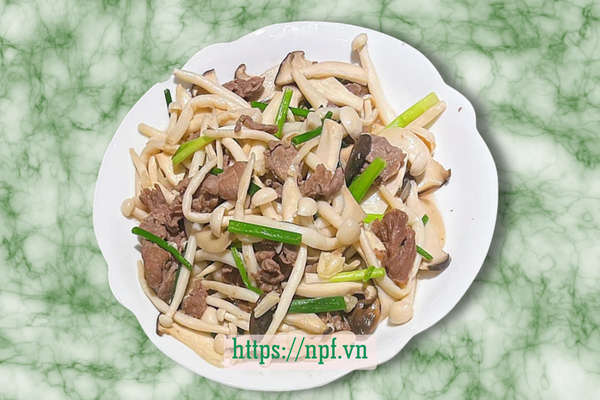 Bò xào nấm Bò xào nấm