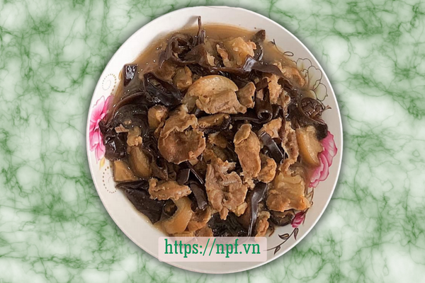 Thịt chân giò kho mộc nhĩ Thịt chân giò kho mộc nhĩ